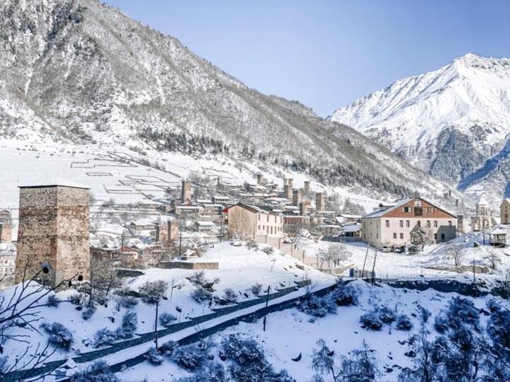 Hotel Panorama Svaneti Mestia Exterior foto